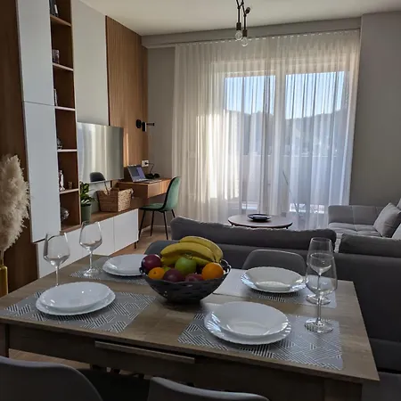 Golden View Apartment Tirana